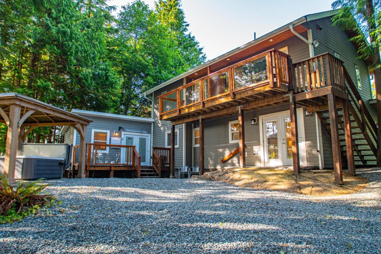 The Francis Boutique Inn Ucluelet Extérieur photo