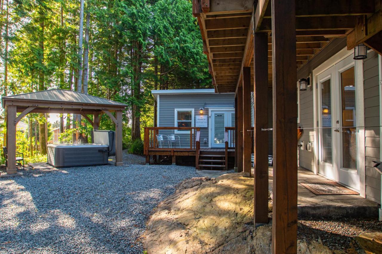 The Francis Boutique Inn Ucluelet Extérieur photo