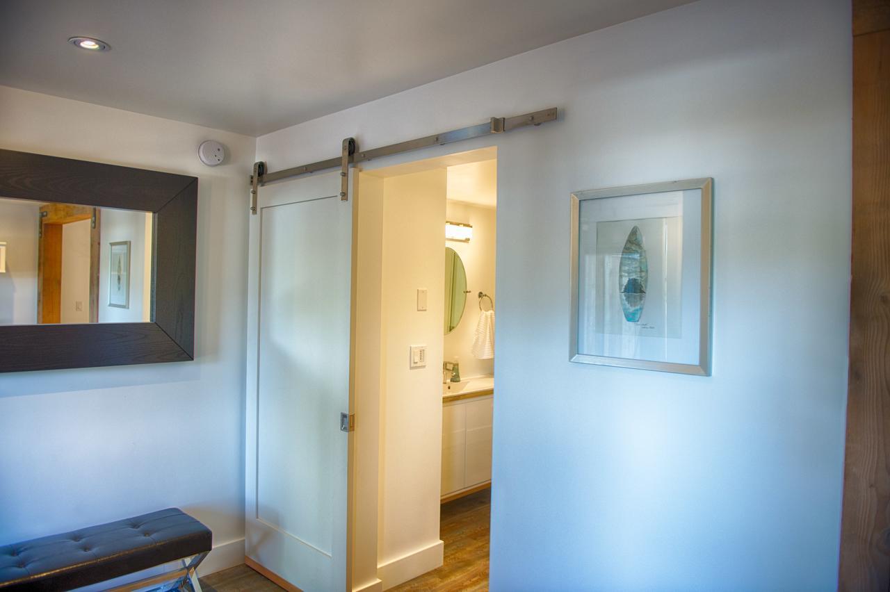 The Francis Boutique Inn Ucluelet Extérieur photo